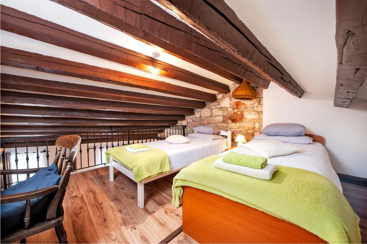 Ap Downtown Apartment Rovinj Exteriör bild