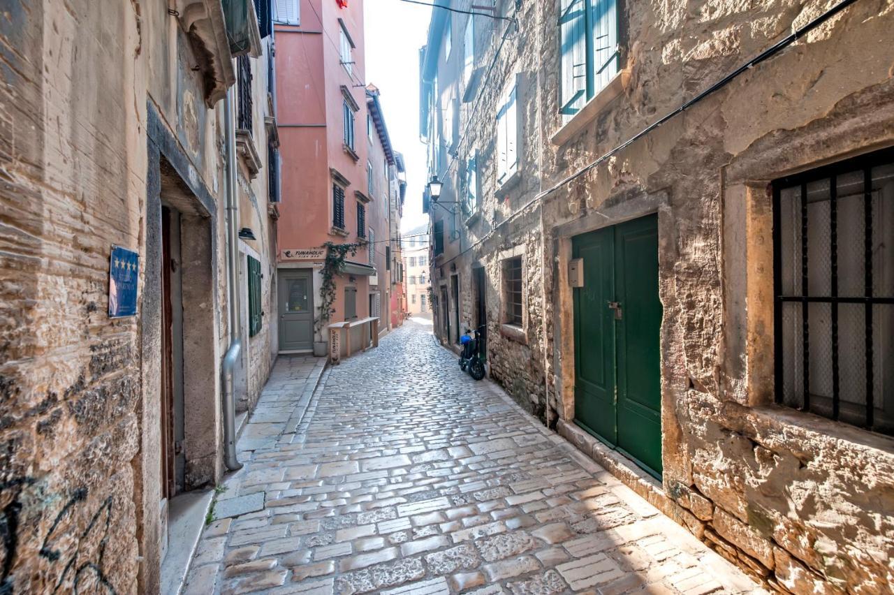 Ap Downtown Apartment Rovinj Exteriör bild