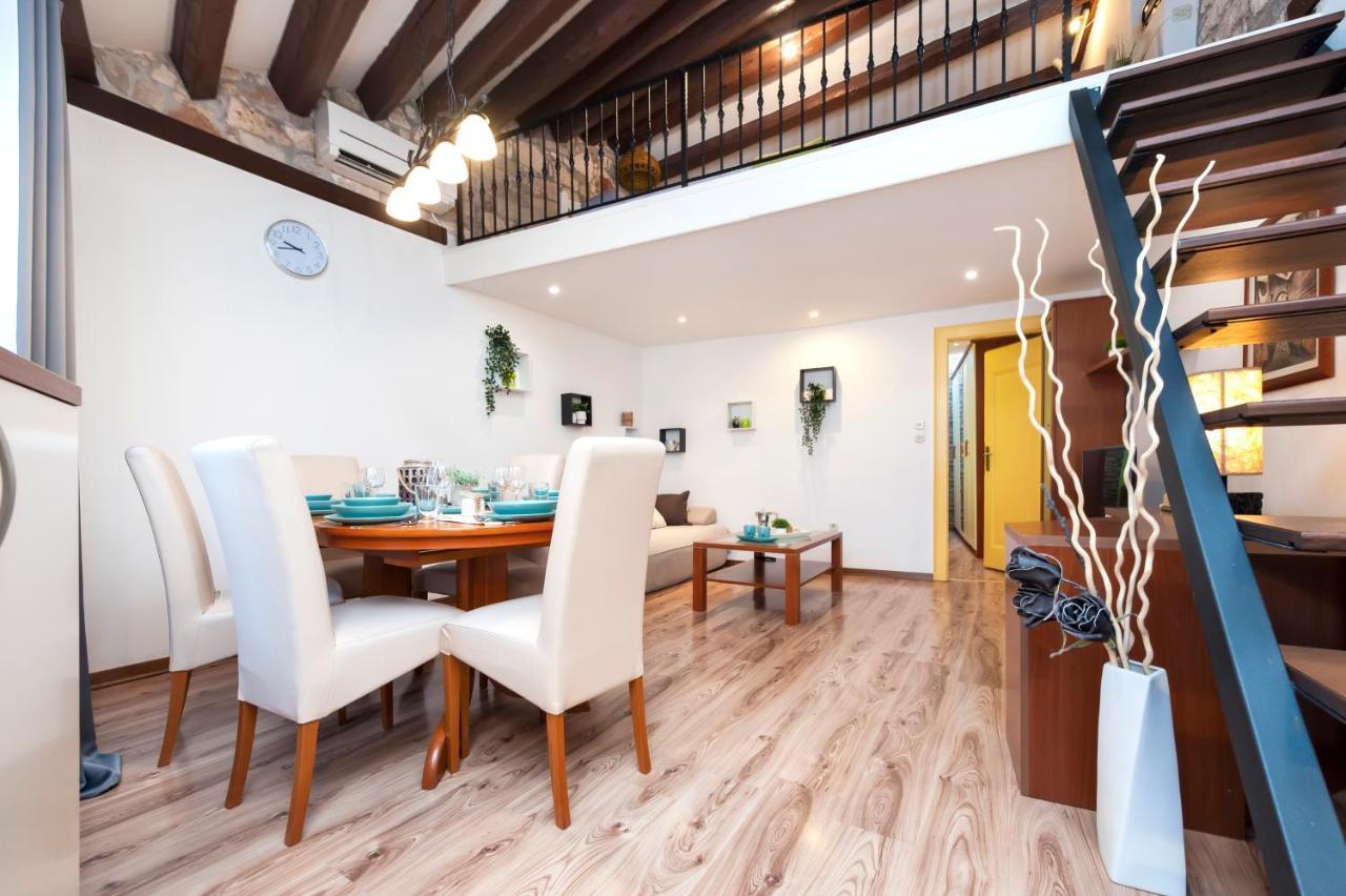 Ap Downtown Apartment Rovinj Exteriör bild