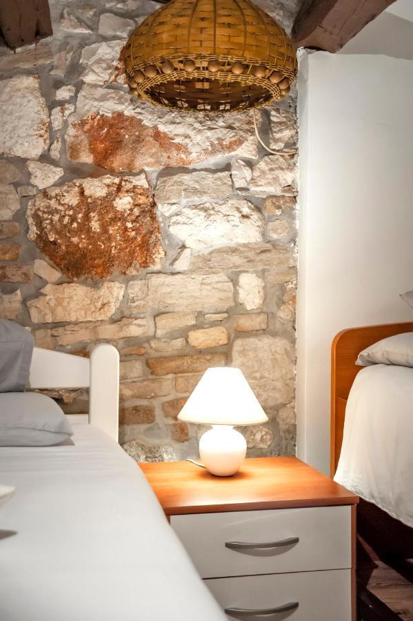 Ap Downtown Apartment Rovinj Exteriör bild